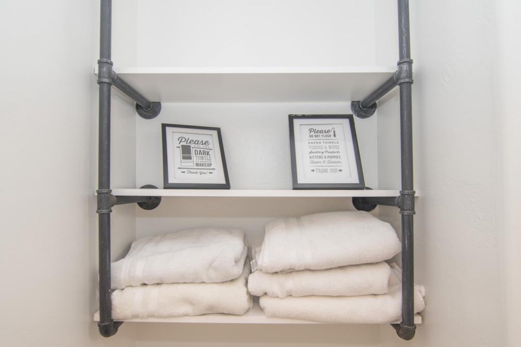 421 North 10th Street - Photo 5 of 50