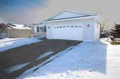 2305 Eastlawn Dr - Photo 2 of 25