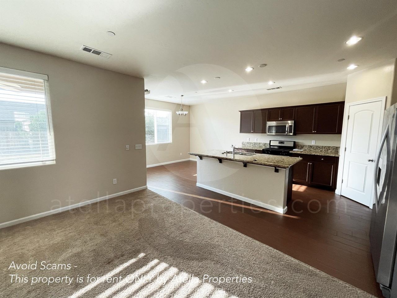 2859 S Oakhurst Ct #1 - Photo 5 of 15