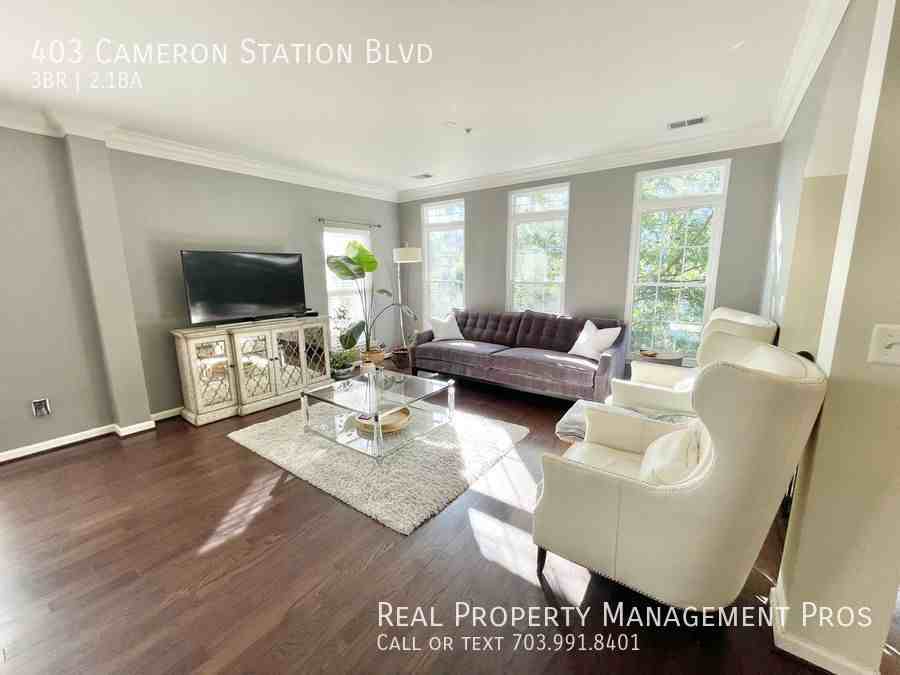 403 Cameron Station Blvd - Photo 3 of 48