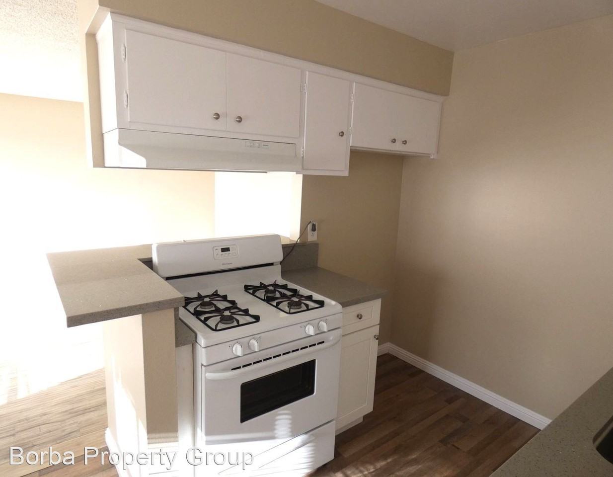 522 E 20th Street - Photo 3 of 10