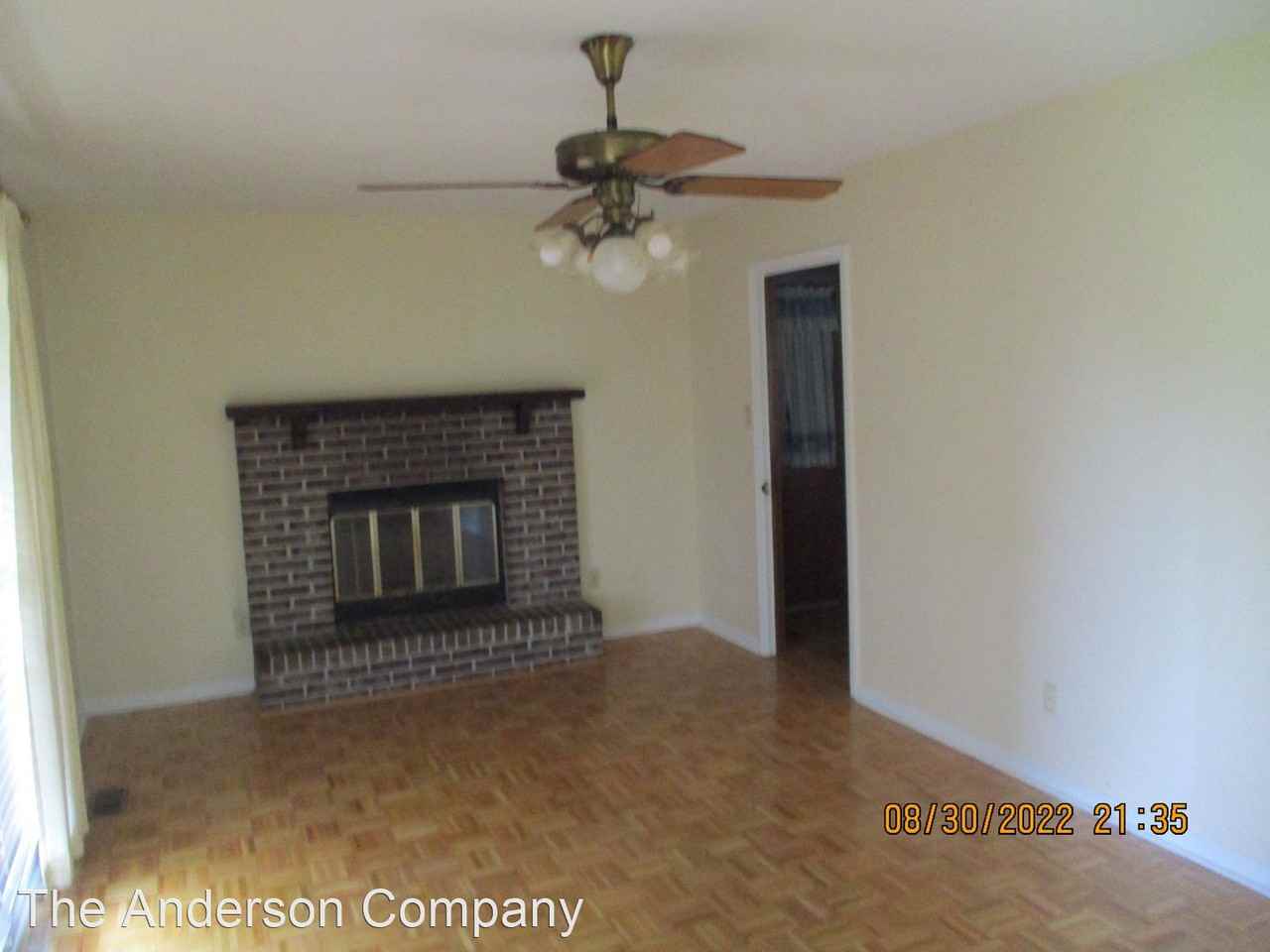 2808 Reeves Ln - Photo 2 of 3