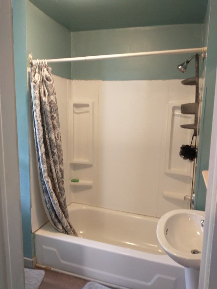 523 E 7th St - Photo 3 of 10