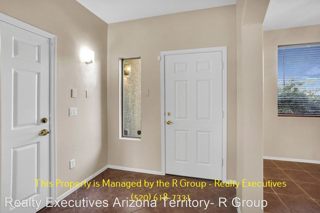 8185 S Placita Gijon - Photo 3 of 31