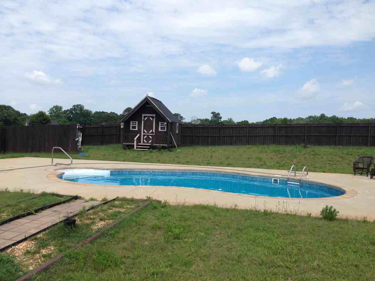 133 Hamilton Lake Dr - Photo 3 of 17