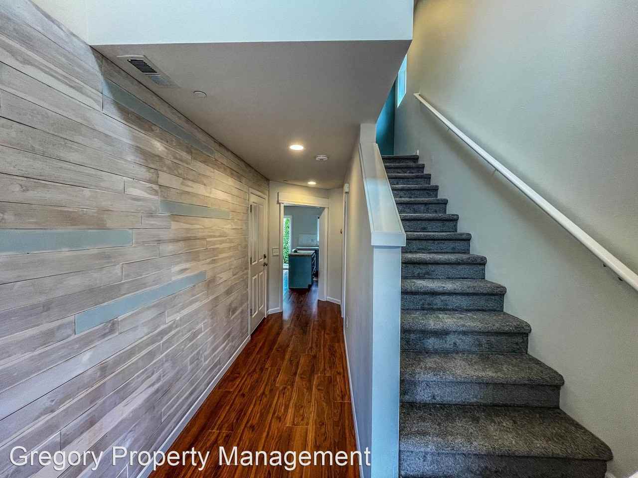 3422 176th Pl Se - Photo 2 of 21