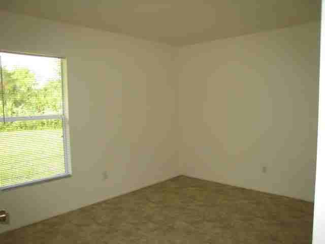 4639 26th St SW - Photo 2 of 7