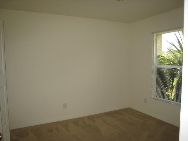 4639 26th St SW - Photo 3 of 7