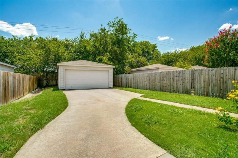 2644 Ezekial Way - Photo 3 of 14