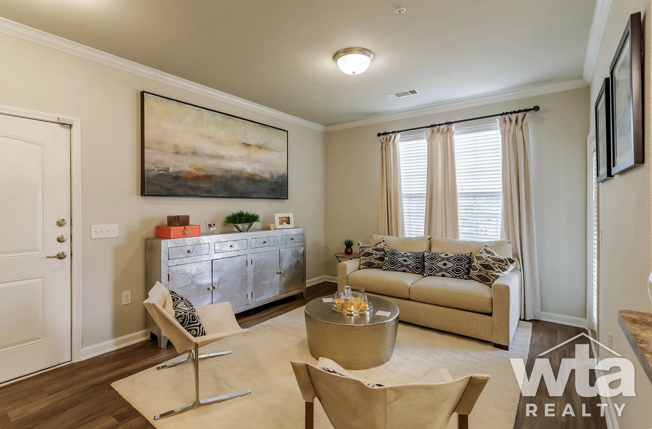 5525 MANSIONS BLUFFS - Photo 3 of 25