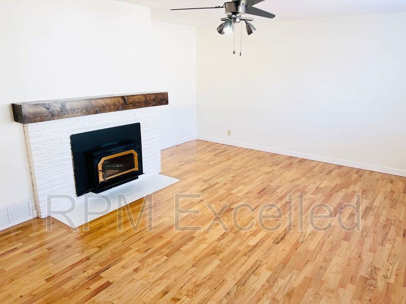 25635 30th Ave S - Photo 2 of 15