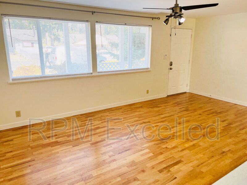 25635 30th Ave S - Photo 3 of 15