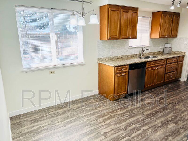 25635 30th Ave S - Photo 4 of 15