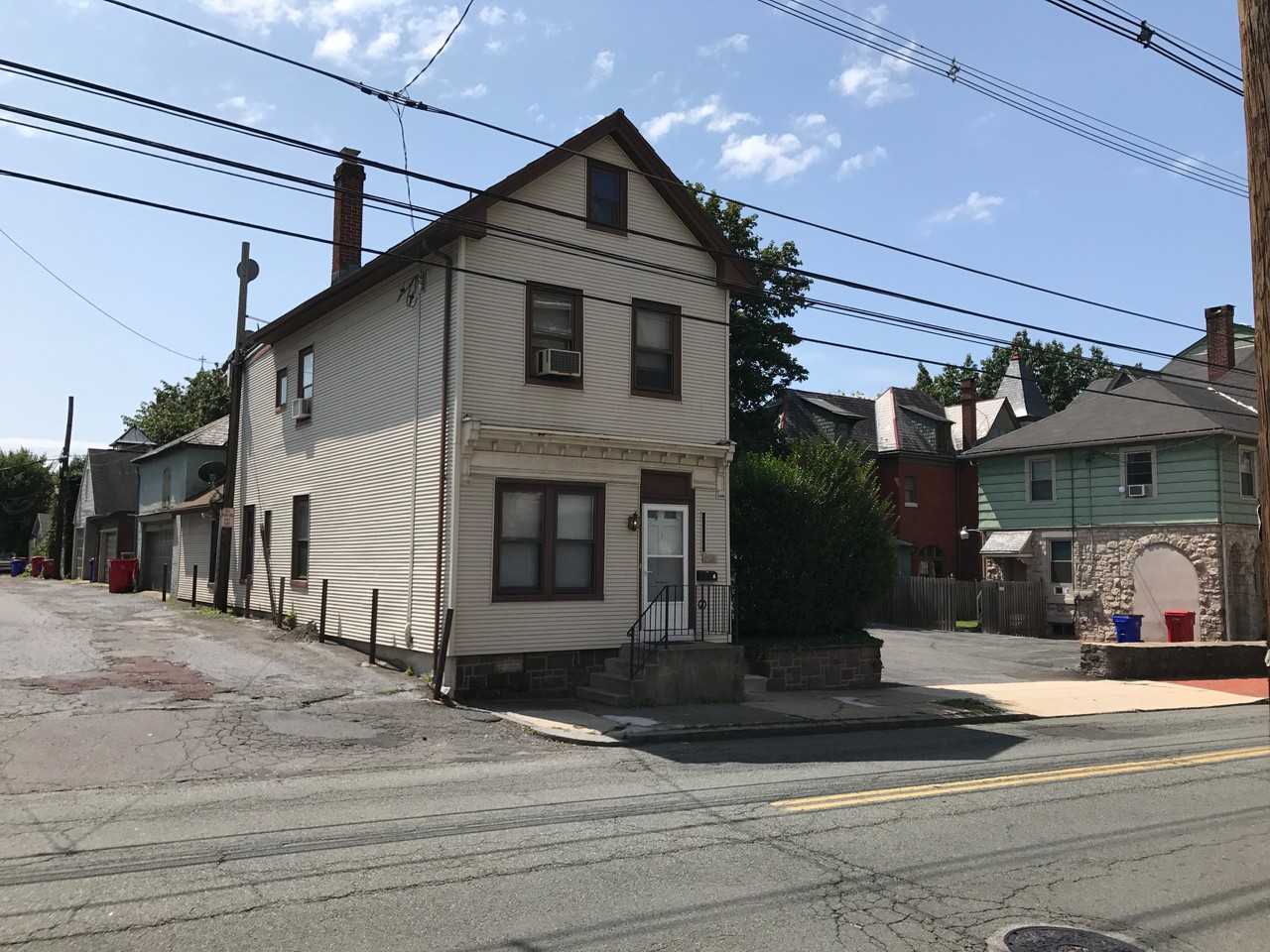 216 Beech St Apartments in Pottstown, PA 19464 Zumper