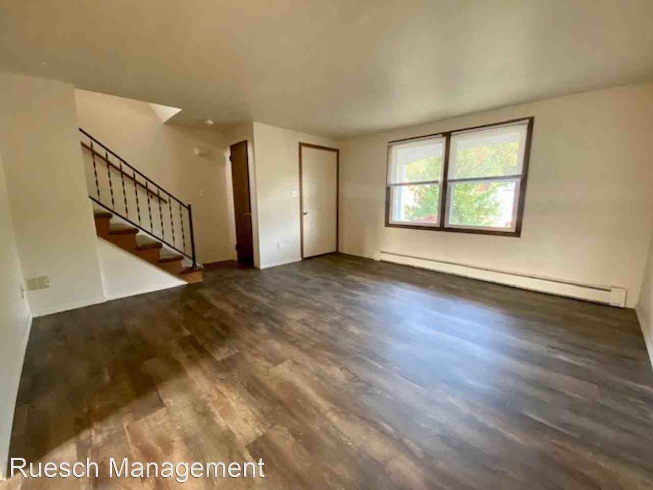 2068 Terry ln - Photo 2 of 33