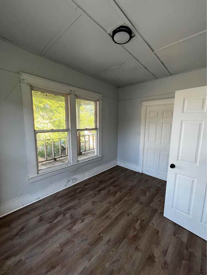 212 S Porter Ave #214-3 - Photo 3 of 4