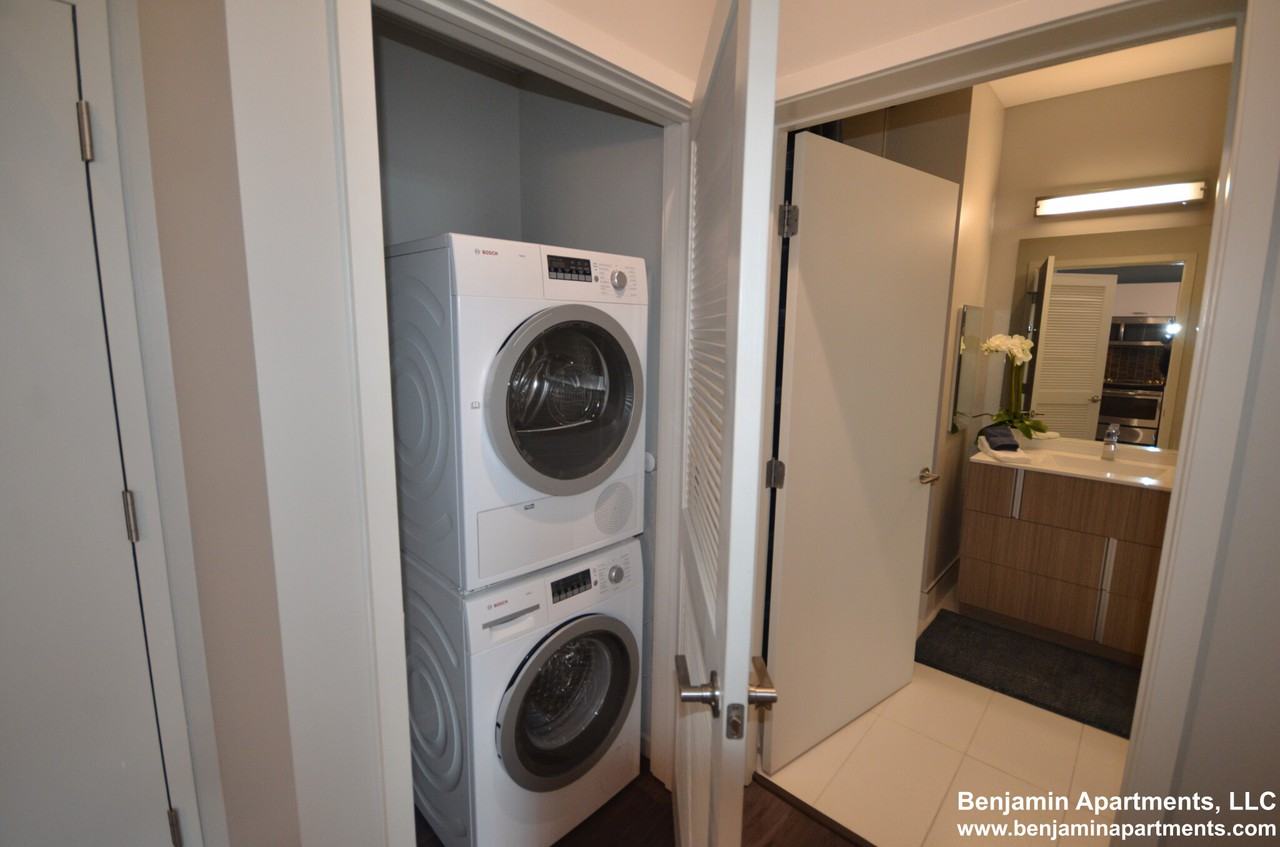 Child St. & Water St #1706 - Photo 2 of 20