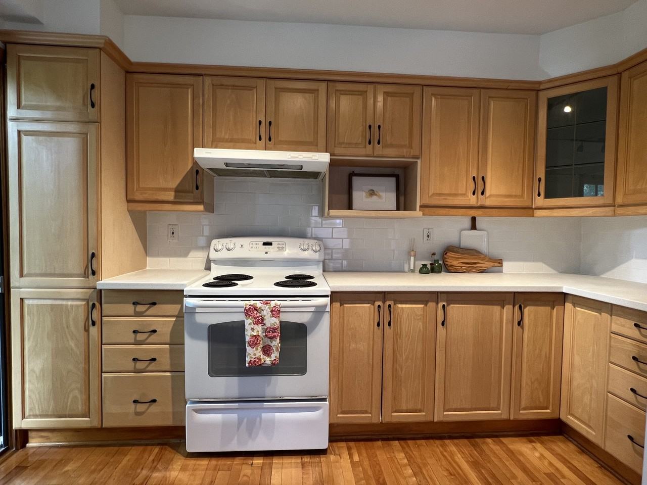 10 Wolseley Avenue South - Photo 3 of 10