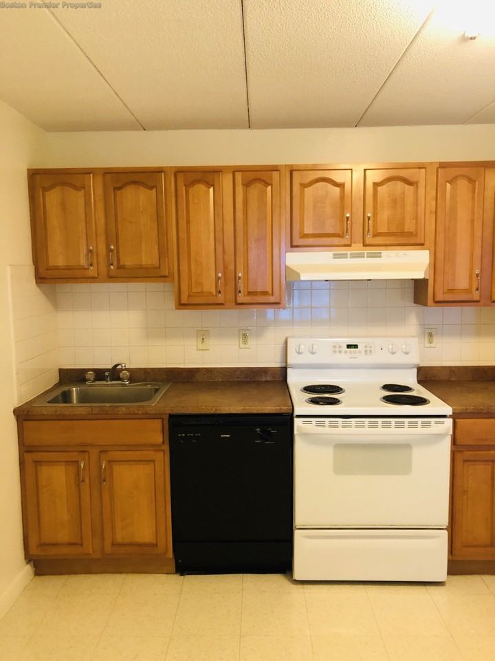 Quincy Ave #30 - Photo 2 of 5