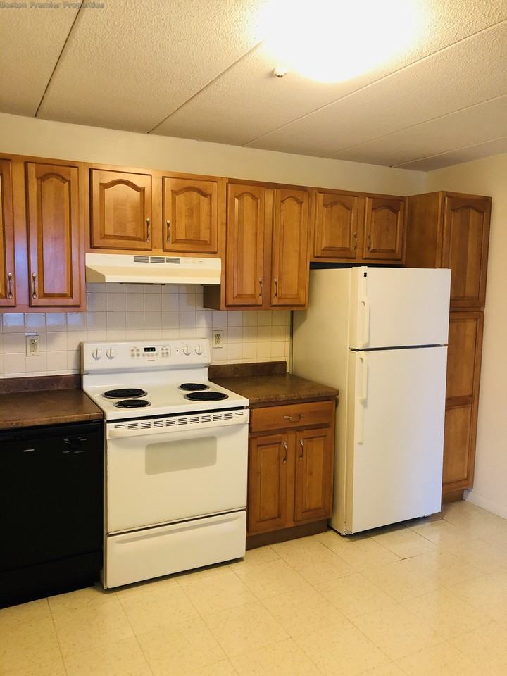 Quincy Ave #30 - Photo 3 of 5