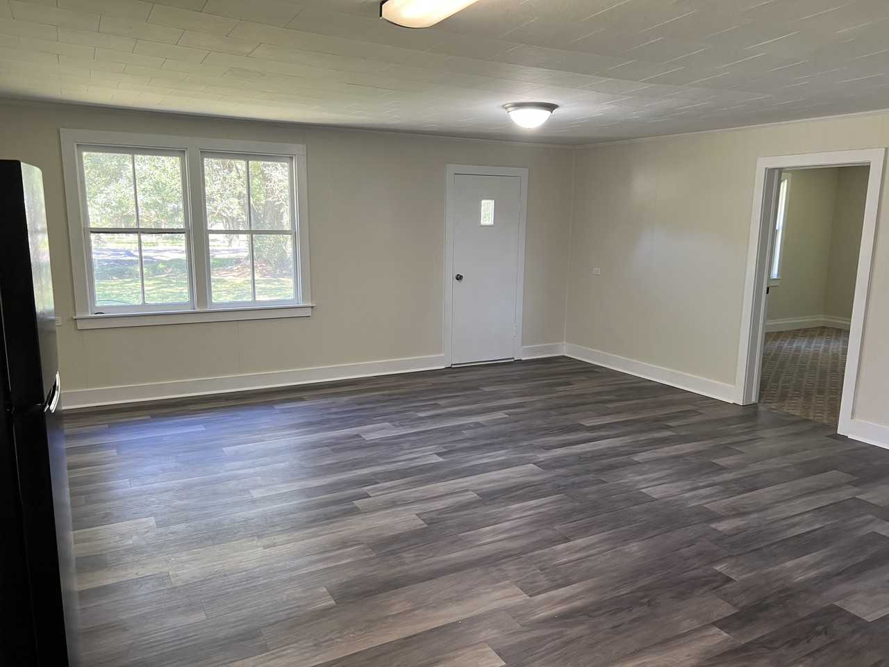 7738B Main Hwy - Photo 2 of 11