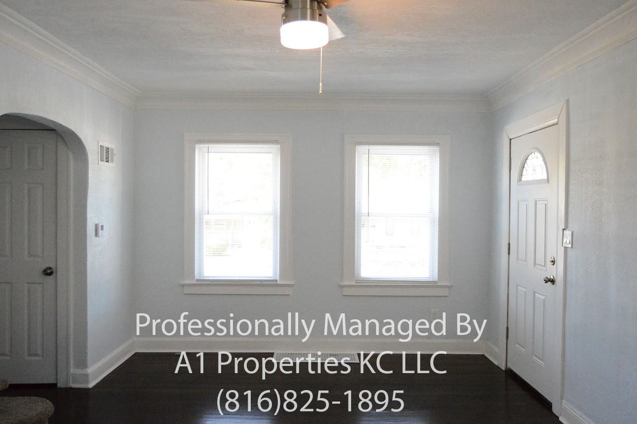 3801 E 39th St - Photo 3 of 32