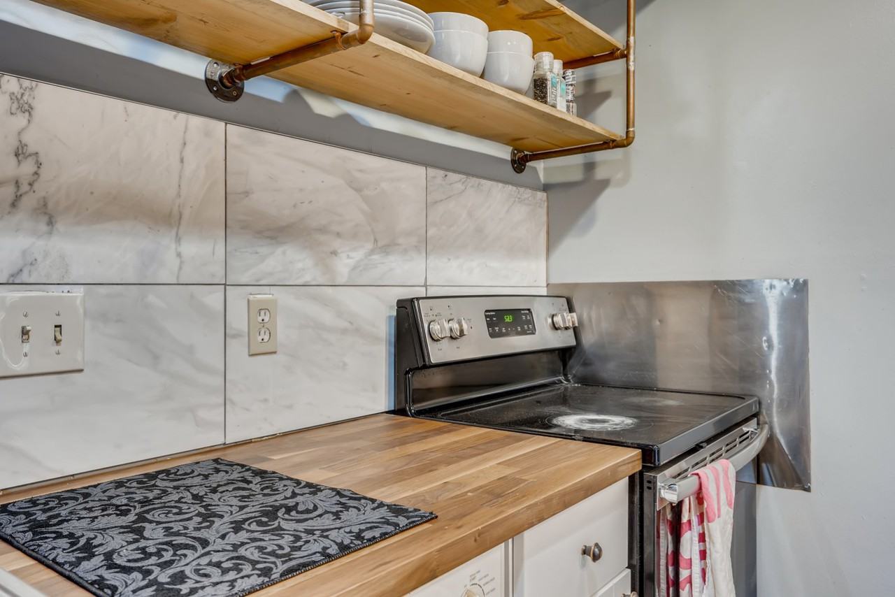 836 Galapago St #1 - Photo 5 of 42