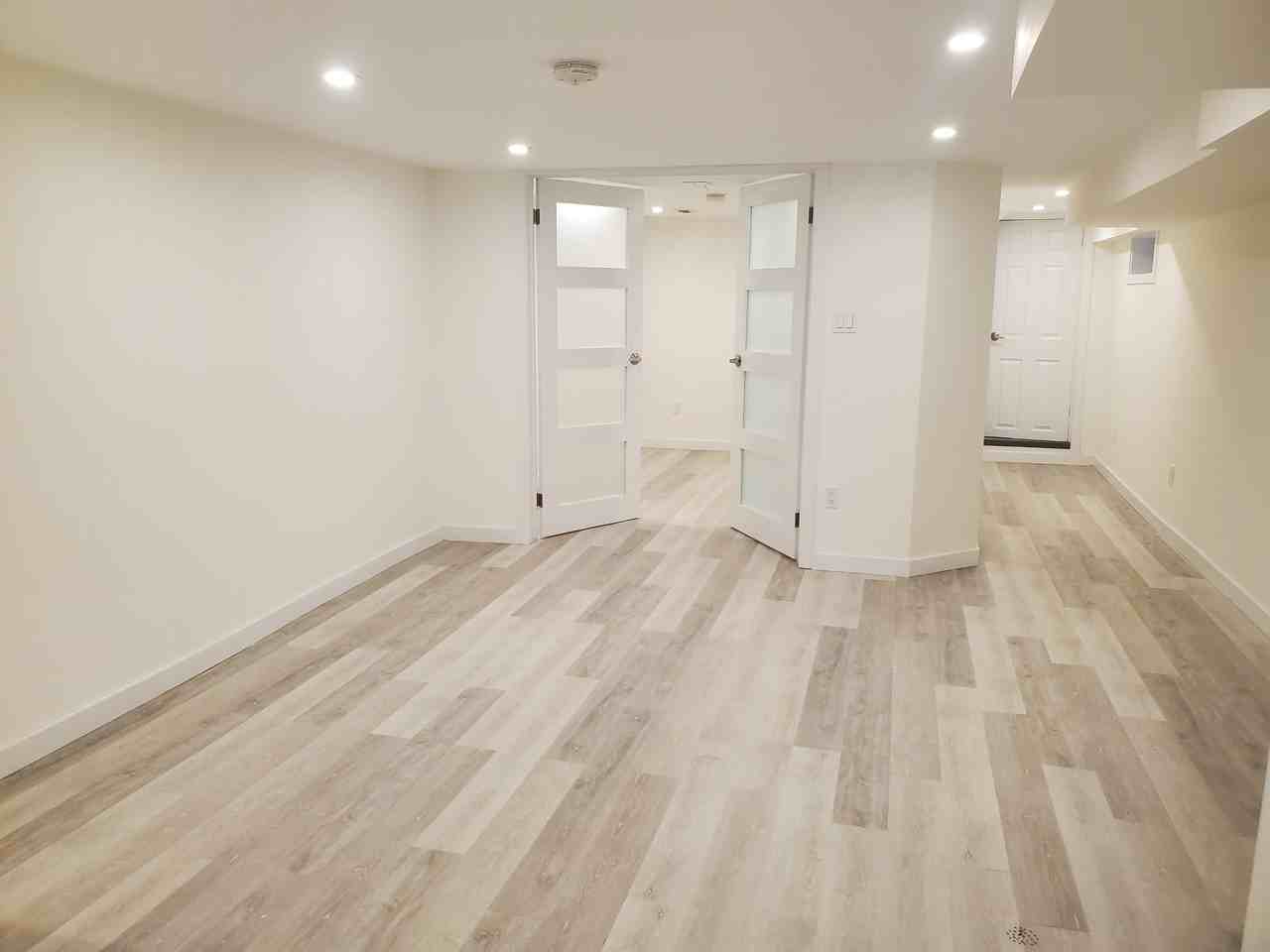 679 Vaughan Road - Photo 2 of 9