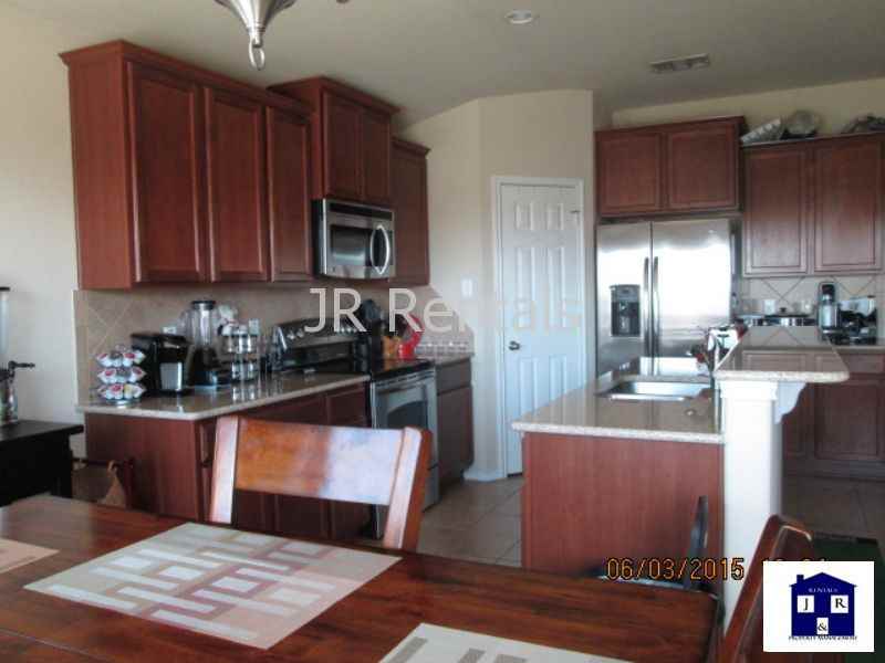 2304 Mike Dr - Photo 5 of 44