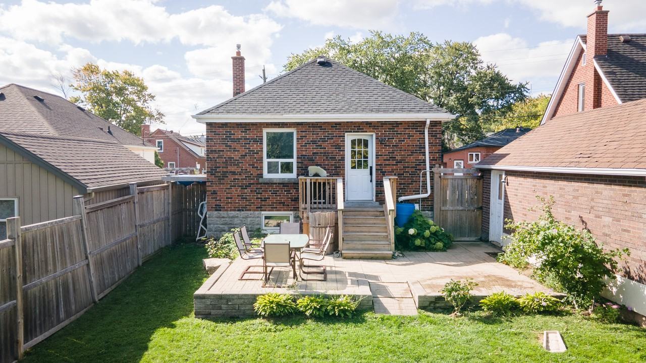 63 Dunkirk Drive - Photo 3 of 18