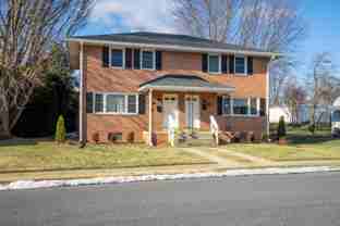 707 Fairview Ave - Photo 1 of 1