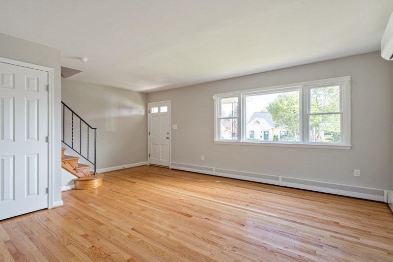 707 Fairview Avenue - Photo 5 of 27