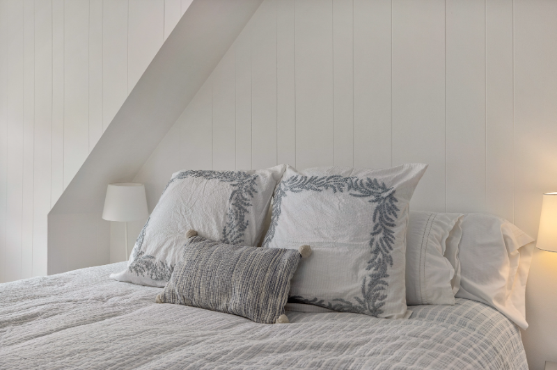 238 Highland St - Photo 3 of 18