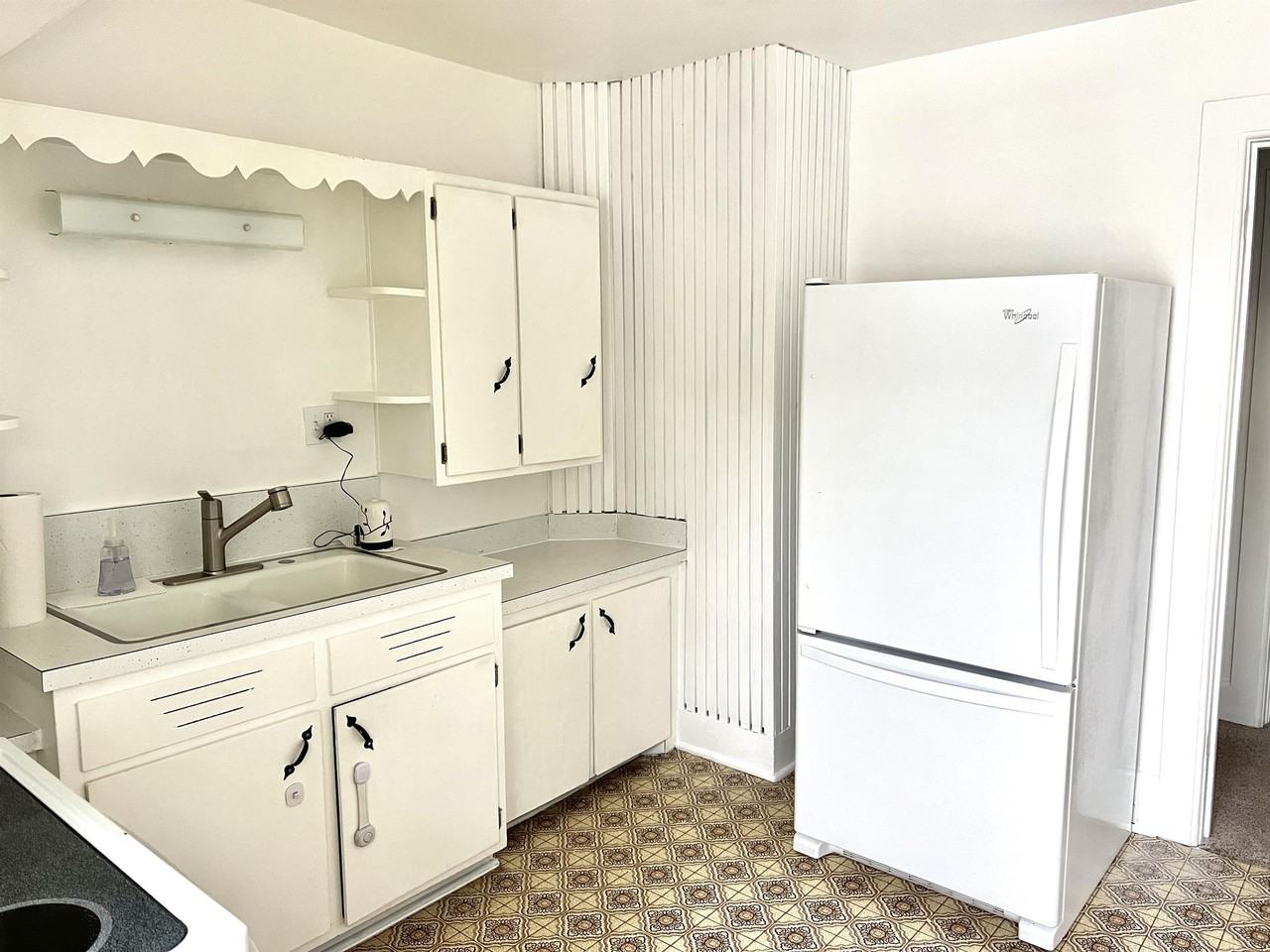 27 Reed St #A - Photo 6 of 16