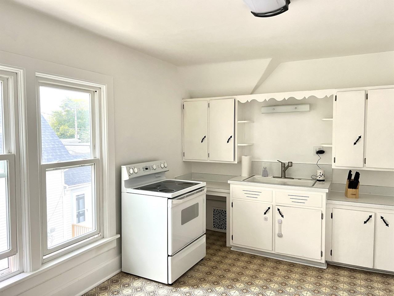 27 Reed St #A - Photo 7 of 16