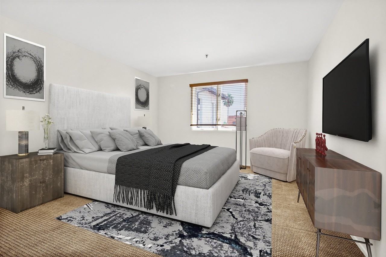 North Harper House - Photo 5 of 39