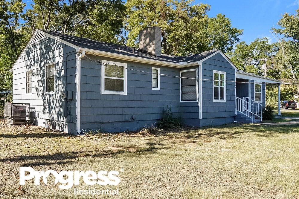 700 Robison Dr - Photo 3 of 16