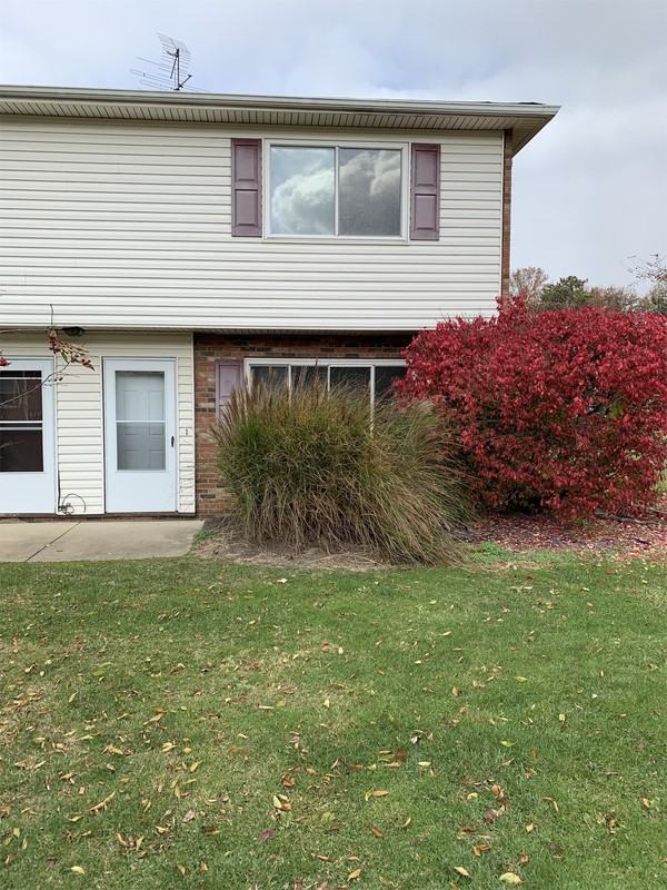 295 Kenridge Rd - Photo 2 of 18