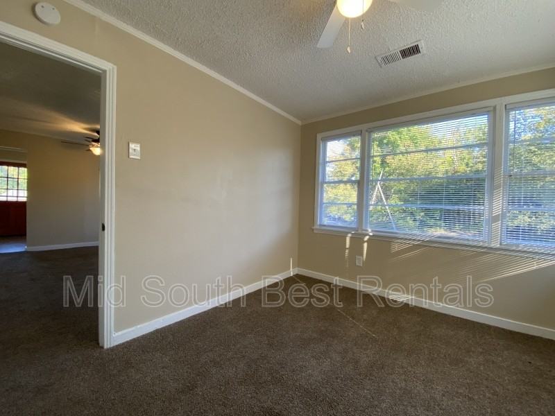 803 W Levi Rd - Photo 4 of 8