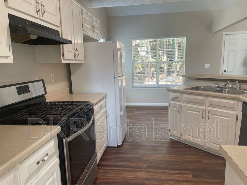 1109 Mary Lee Ct - Photo 6 of 33