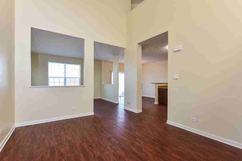 528 Fort Clatsop Ct - Photo 3 of 19