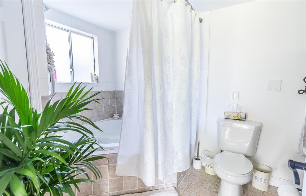 12346 Arbour Street - Photo 5 of 16