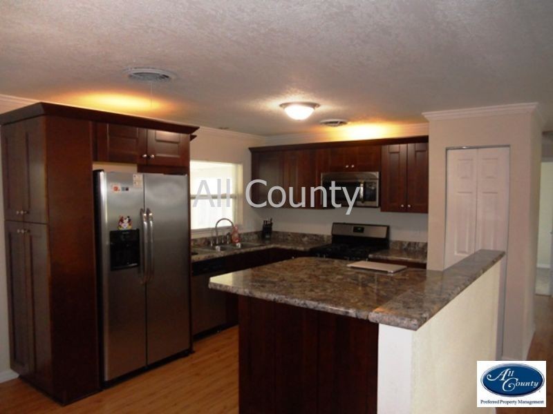 250 Bel Aire Dr - Photo 2 of 13
