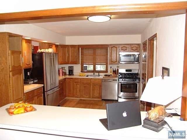 29 Cleveland Ave - Photo 2 of 3