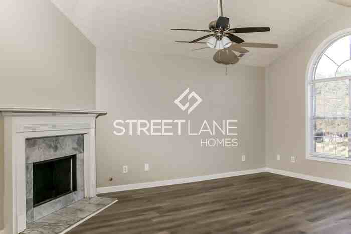 308 Ponderosa Trl - Photo 2 of 16