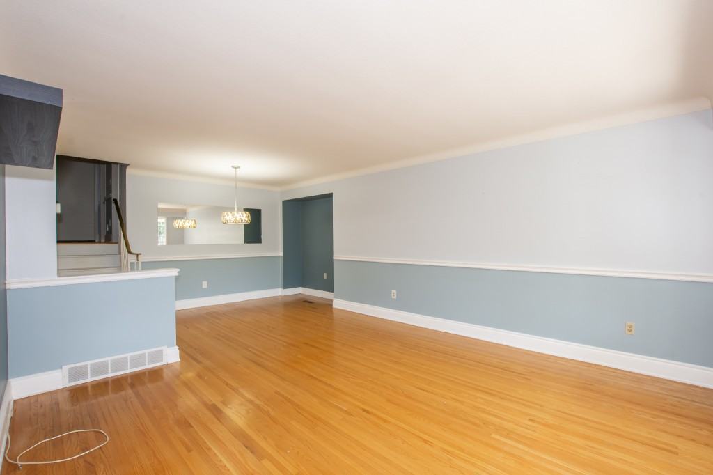 34 Leaside Drive - Photo 2 of 20