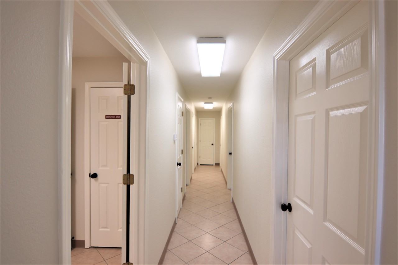 1037 S Main St #1 - Photo 7 of 15