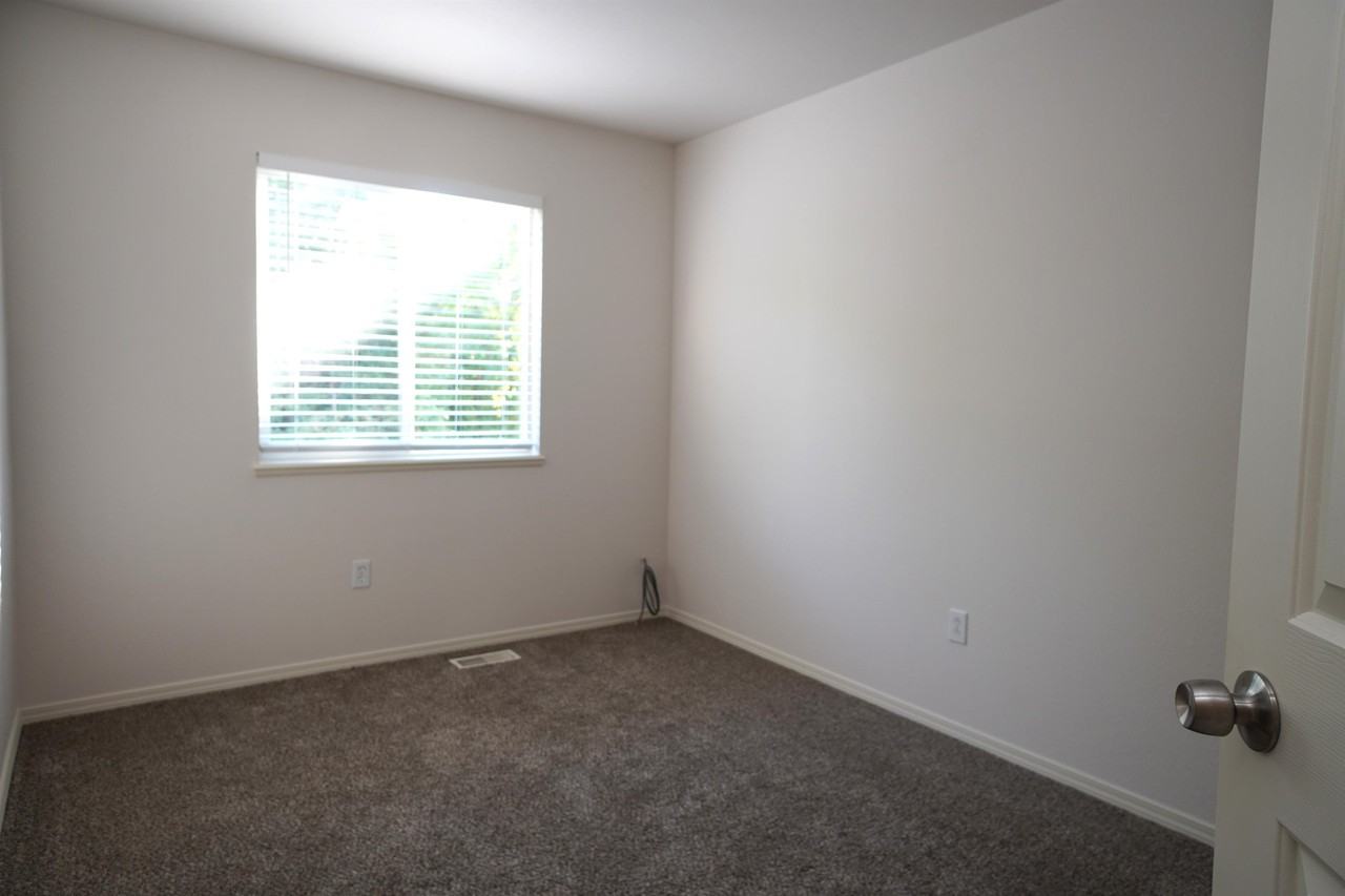 7527 W Lamplighter St #1 - Photo 7 of 32