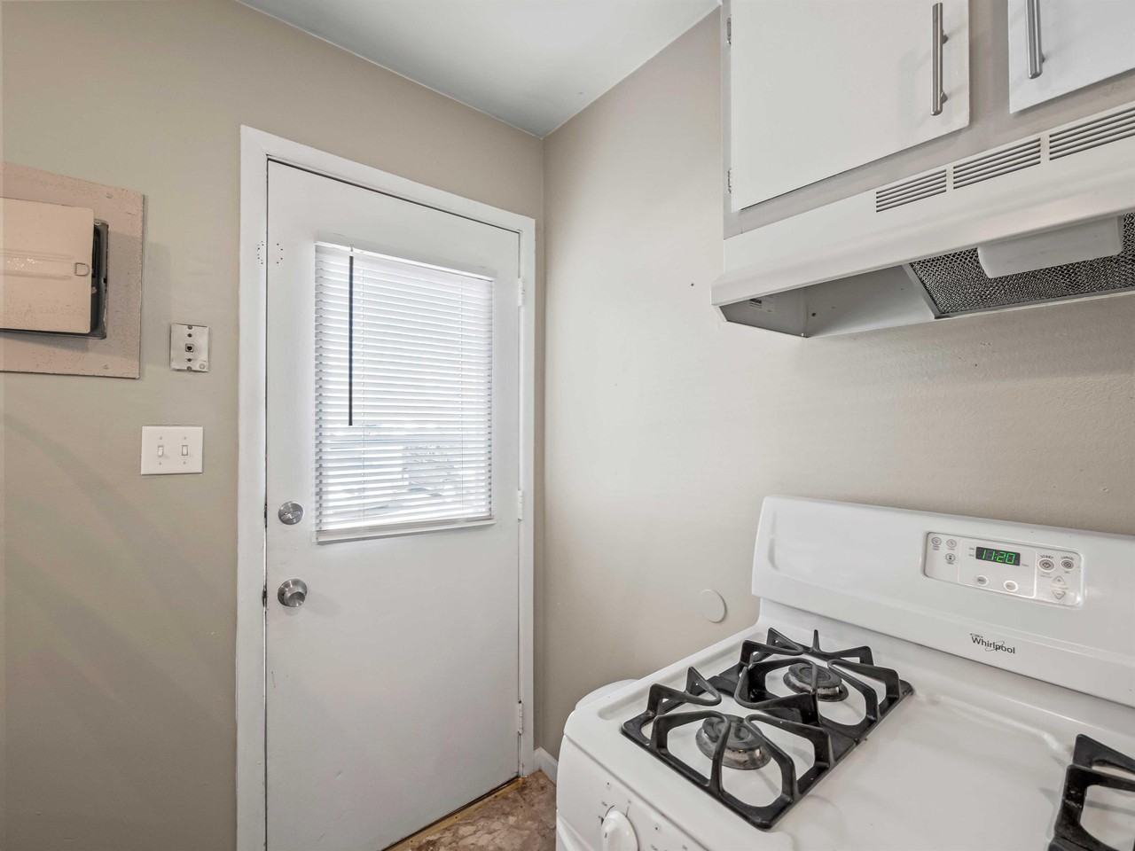 33096 Truman Rd #33096 - Photo 2 of 19