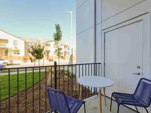 6900 Ne 154th Ave - Photo 7 of 9